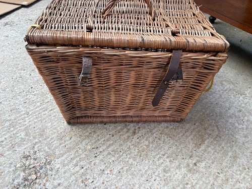 Wicker picnic storage basket - storage,