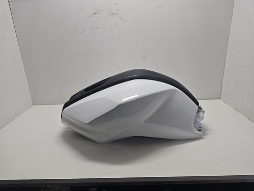 Yamaha yzf r125 white - yzf-r125,