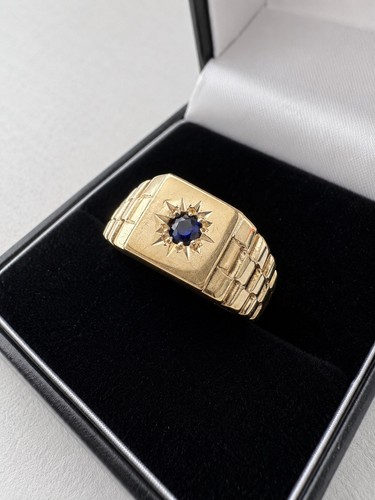 9ct yellow gold signet - gold,