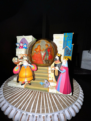 Disney store sleeping beauty - sleeping,