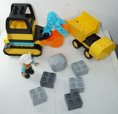 Lego duplo backhoe loader - backhoe,