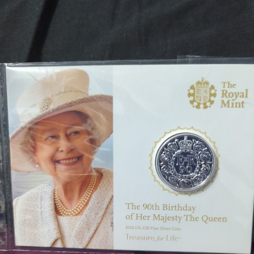 2016 90th birthday queen - birthday, £20