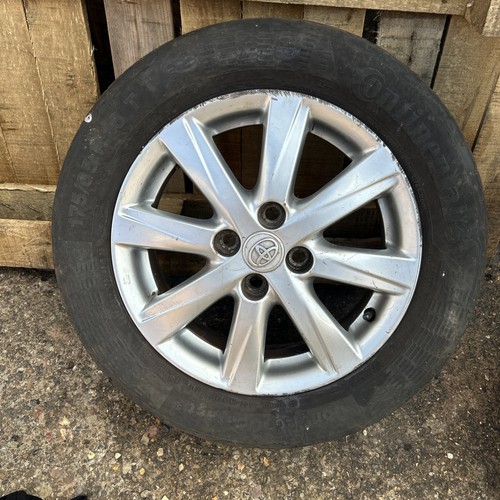 Toyota yaris 2012 - toyota, alloy
