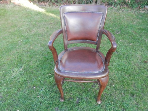 Vintage dark oak carver - a,