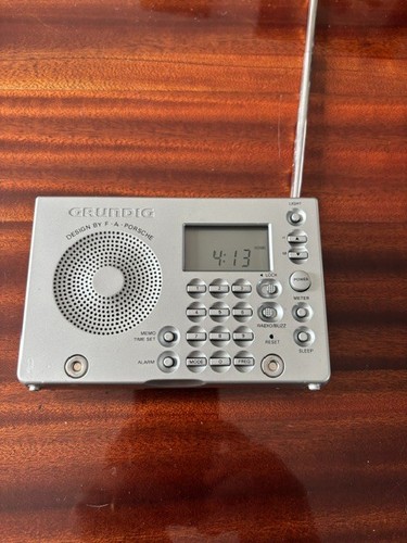 Grundig 2000 travel radio - yb-p,