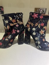 Boohoo Floral Embroidered