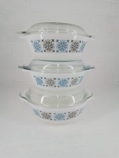 Vintage Pyrex Casserole Dishes X 3 With Lids Chelsea