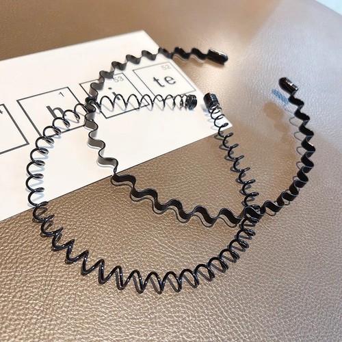 Black metal sports hairband - black,