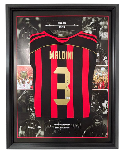 Milan legend paolo maldini - *milan,