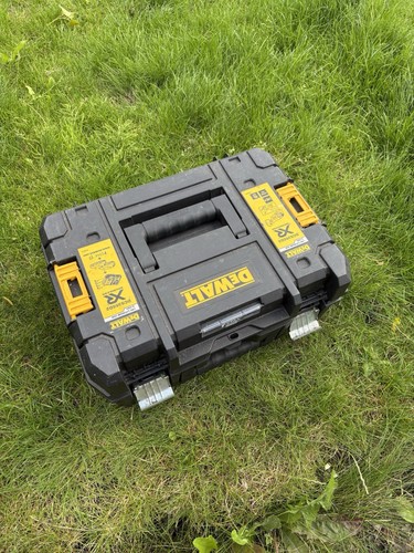 Dewalt brushless dcs355d2 18v - dewalt,