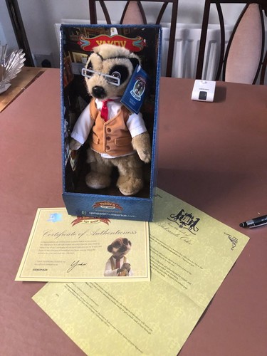 Compare the meerkat - compare,
