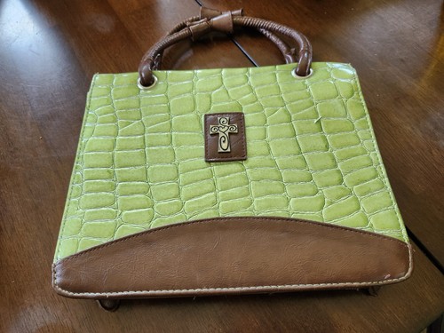 Green brown crocodile pattern - crocodile,