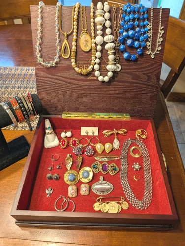 Vintage modern jewelry - vintage, lot