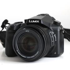 Panasonic LUMIX DMC-FZ2000