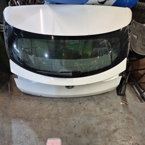 Vauxhall grandland tailgate - vauxhall,