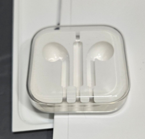 Apple iphone earphones plastic - apple,