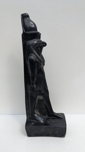 Egyptian statue horus - of,