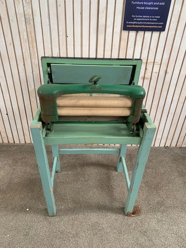 Vintage ewbank prefect - prefect, table