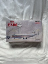 Minicraft Boeing 737-300
