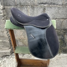 Thorowgood Maxam 16 1/2” Black Synthetic Saddle Medium 