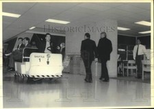 1991 Press Photo Employee