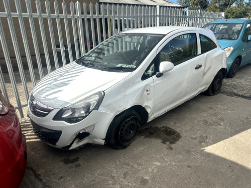 Vauxhall corsa white 2014 0 - vauxhall,