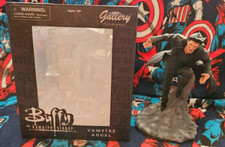 Diamond Select Gallery Angel Diorama Statue PVC Buffy the Vampire Slayer