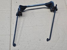 ✅ 2013 GENUINE VAUXHALL ANTARA BATTERY CLAMP HOLD DOWN BRACKET COMPLETE