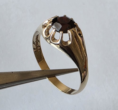 Classic 9ct yellow gold and - gold,