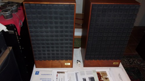 Speakers very fine - speakers,
