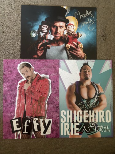 Wrestle crate autographs - 3,