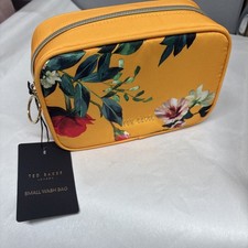 Ted Baker Floral Make Up/