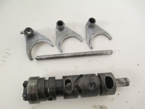 Suzuki t500 500 gearbox - t,