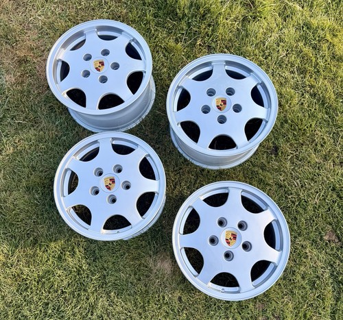 Porsche d90 original alloy - porsche,