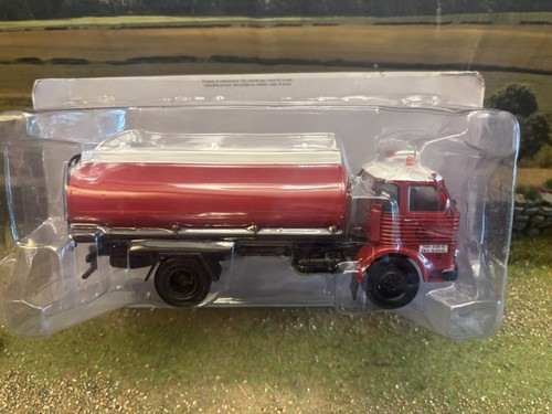 Atlas editions scale - 1:43,