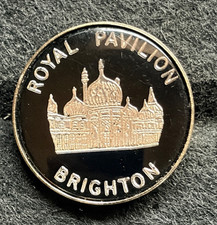 ROYAL PAVILION BRIGHTON VINTAGE SOUVENIR PIN BADGE