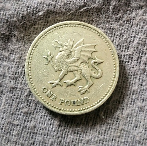 Pound coin year 2000 welsh - year,