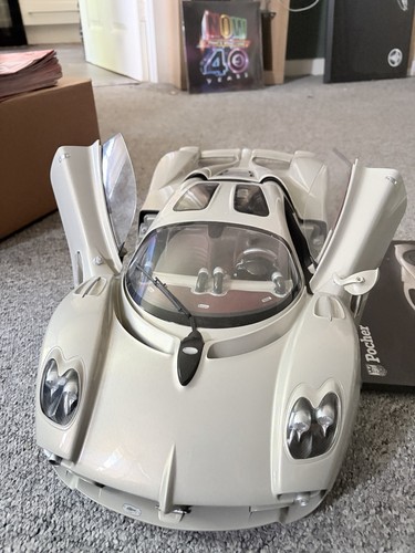 Pocher pagani utopia coupe 8 - pagani, 1:8