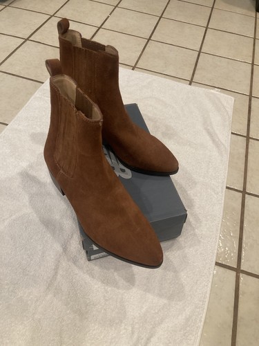 Banana republic chelsea - banana, beatle