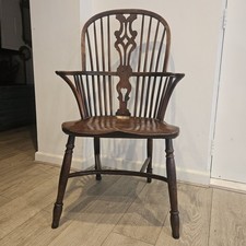 Antique Yew & Elm Windsor Chair w/ Original Seat Cut-Out & Crinoline Stretcher 