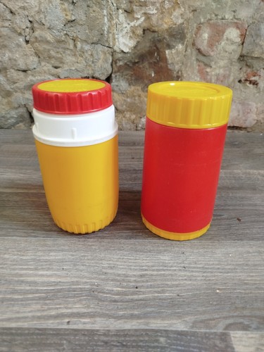 Vintage yellow red bluebird - &,