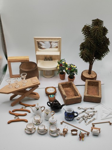 Joblot dolls house - ,