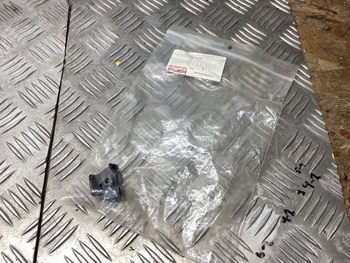 Lexus 330 350 400h 2023 - 330,