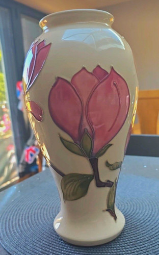 Moorcroft hand painted signed - moorcroft,