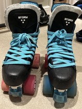 Story NS quad roller skates