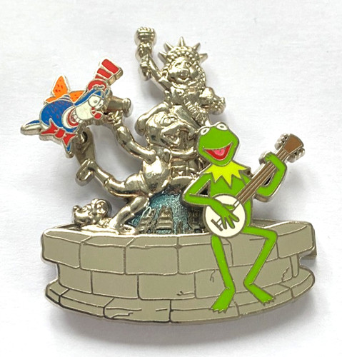 Disney pin badge kermit and - disney,
