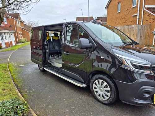 Renault trafic seater - 8,