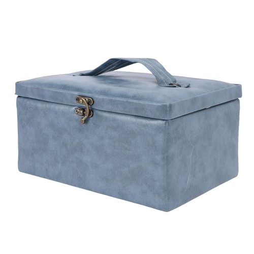 Vintage style sewing - style, box