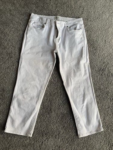 White stuff pale grey cropped - white,