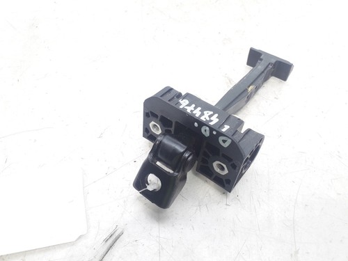 51217446715 door retainer bmw - door,